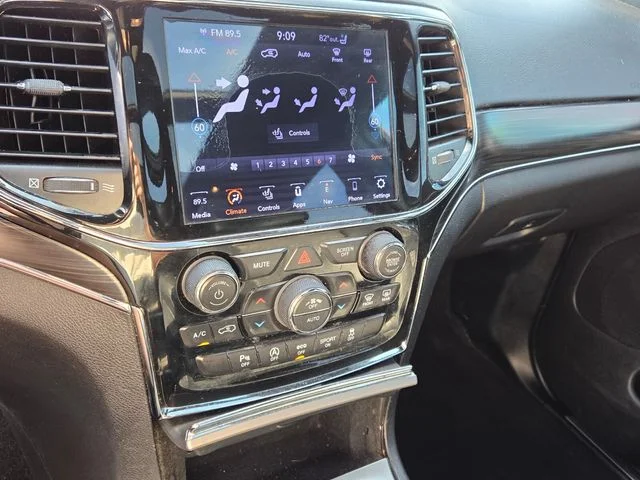 Used 2020 Black Jeep Limited image 22