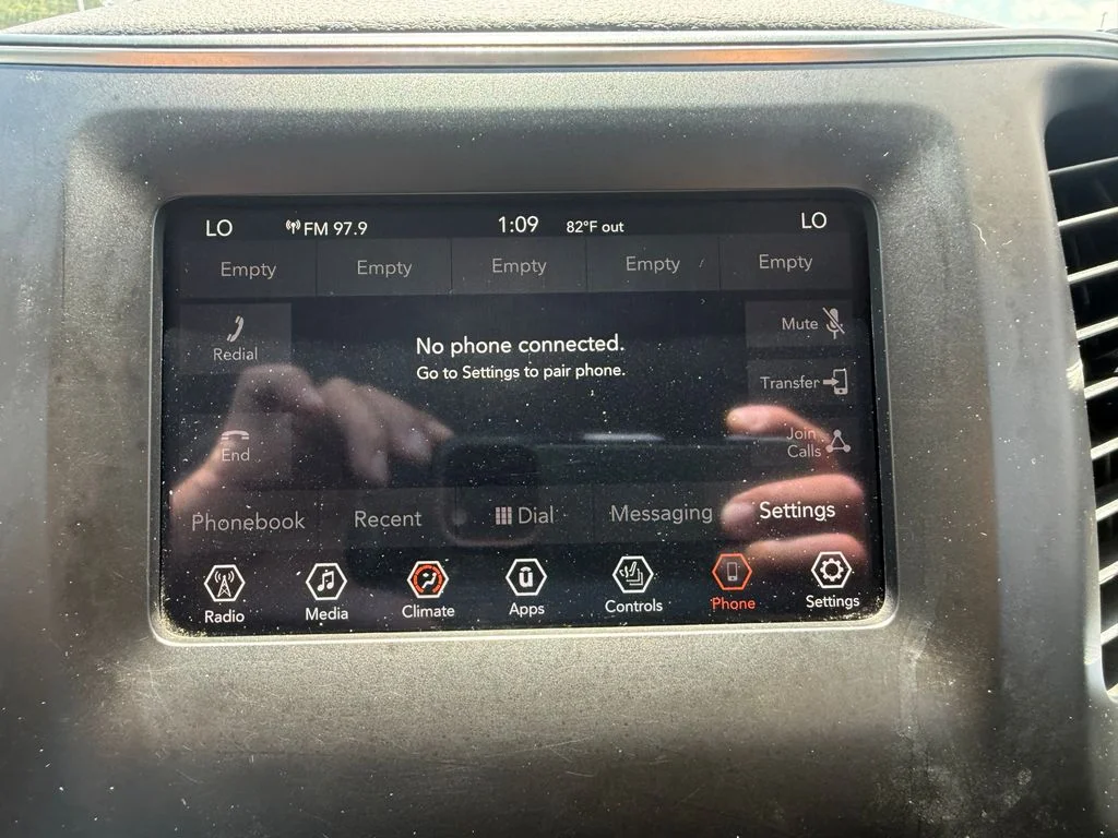 Used 2019 Silver Jeep Latitude Plus image 11