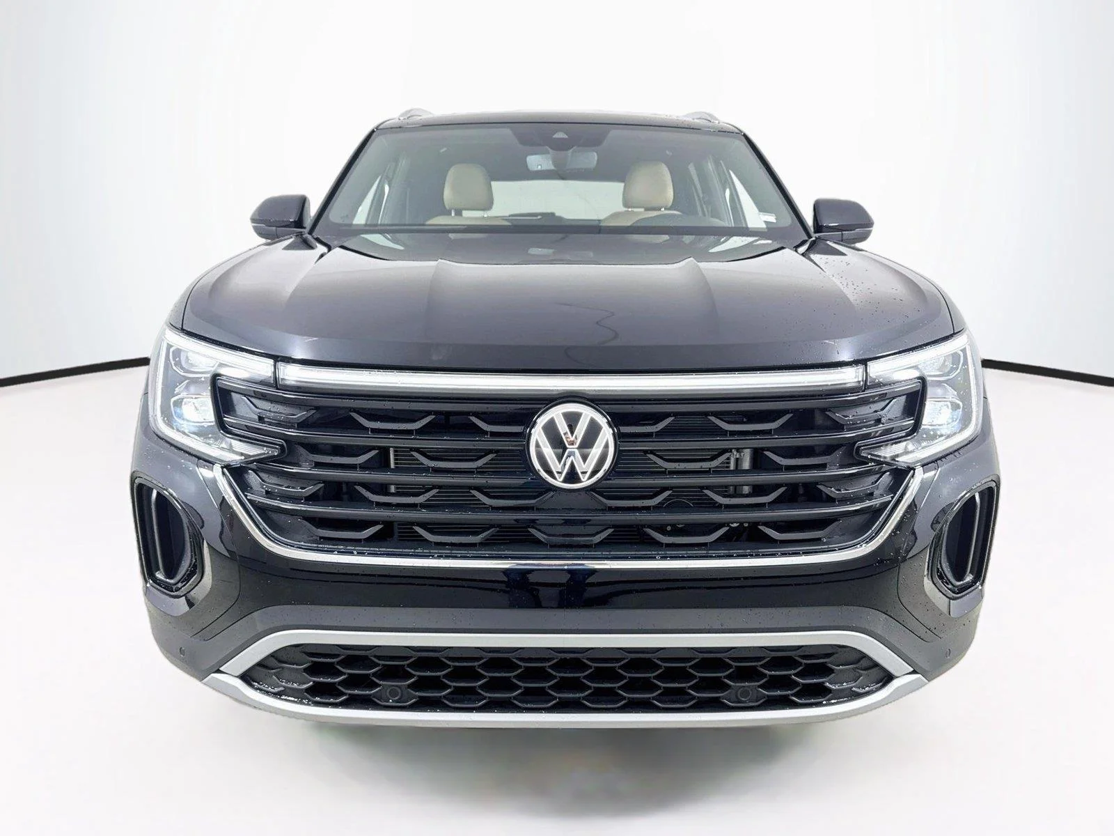 New 2026 Deep Black Pearl Volkswagen 2.0T SE w/Technology image 4