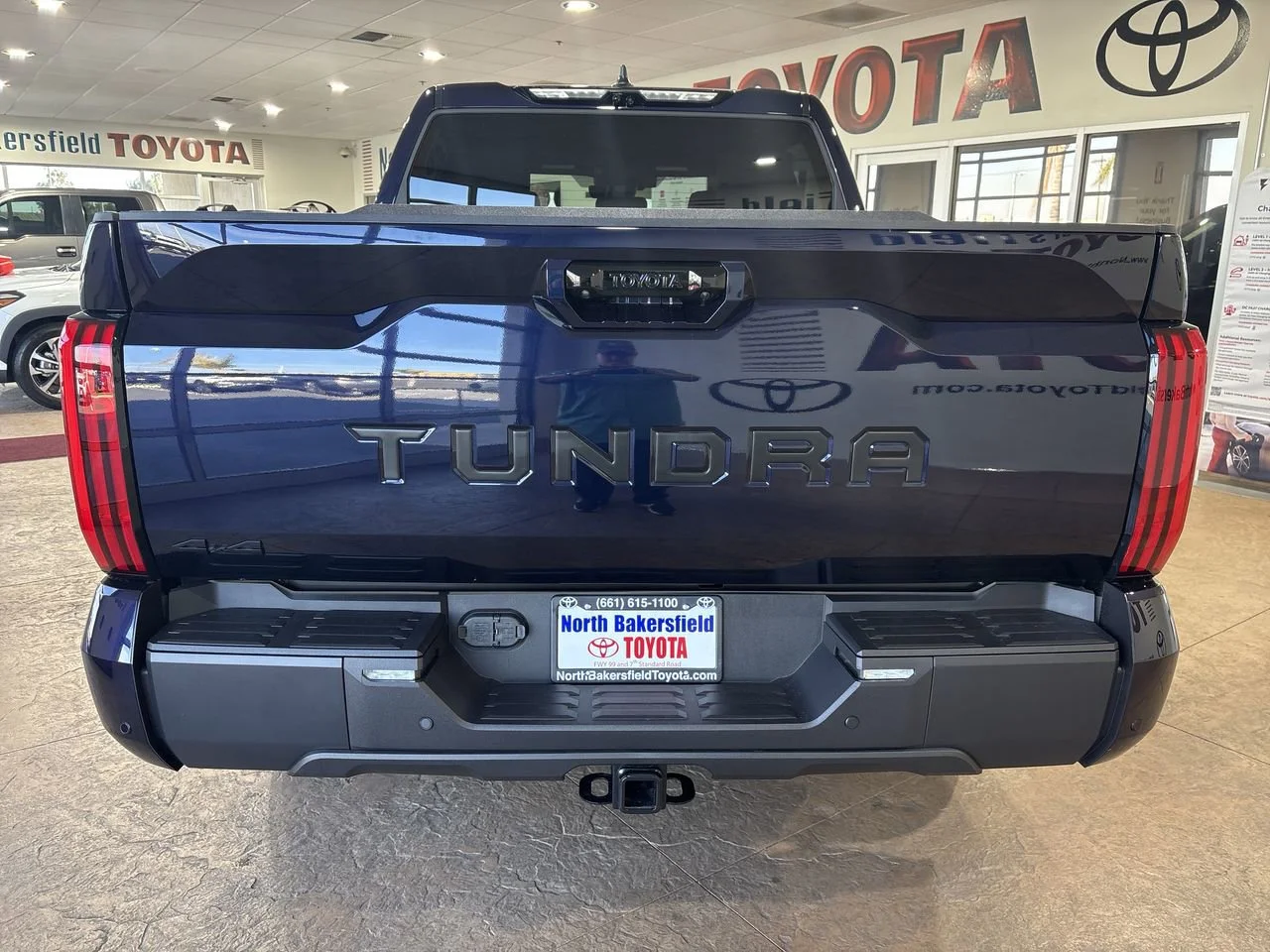 2025 Toyota Tundra Limited - Photo 9