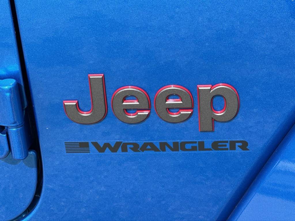 New 2026 Hydro Blue Pearl-Coat Exterior Paint Jeep Rubicon image 37