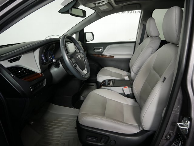 Certified Used 2020 Predawn Gray Mica Toyota Limited w/ Premium Pkg image 9