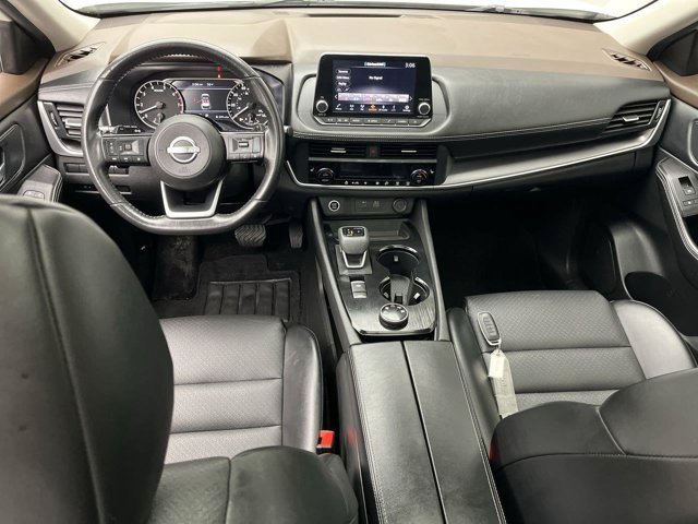 Used 2023 Pearl White Tricoat Nissan SV image 4