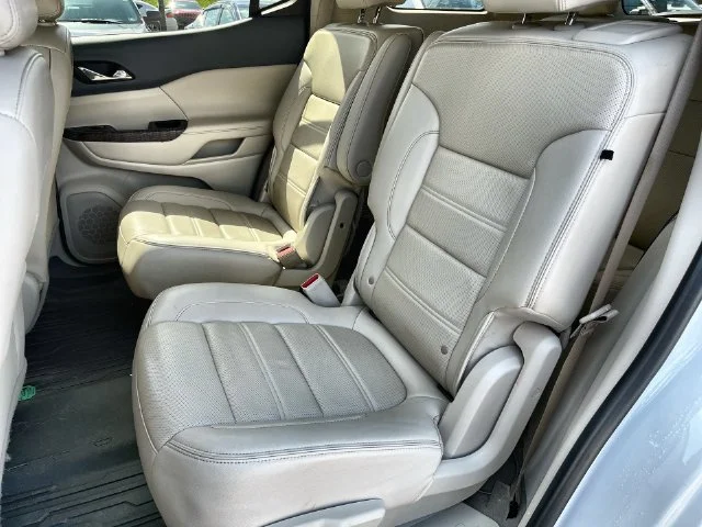 Used 2021 White GMC Denali image 27
