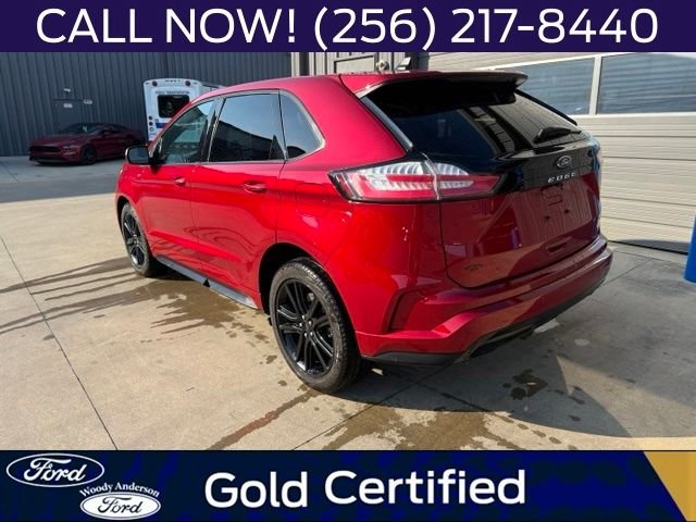 Used 2024 Rapid Red Metallic Tinted Clearcoat Ford ST Line image 4