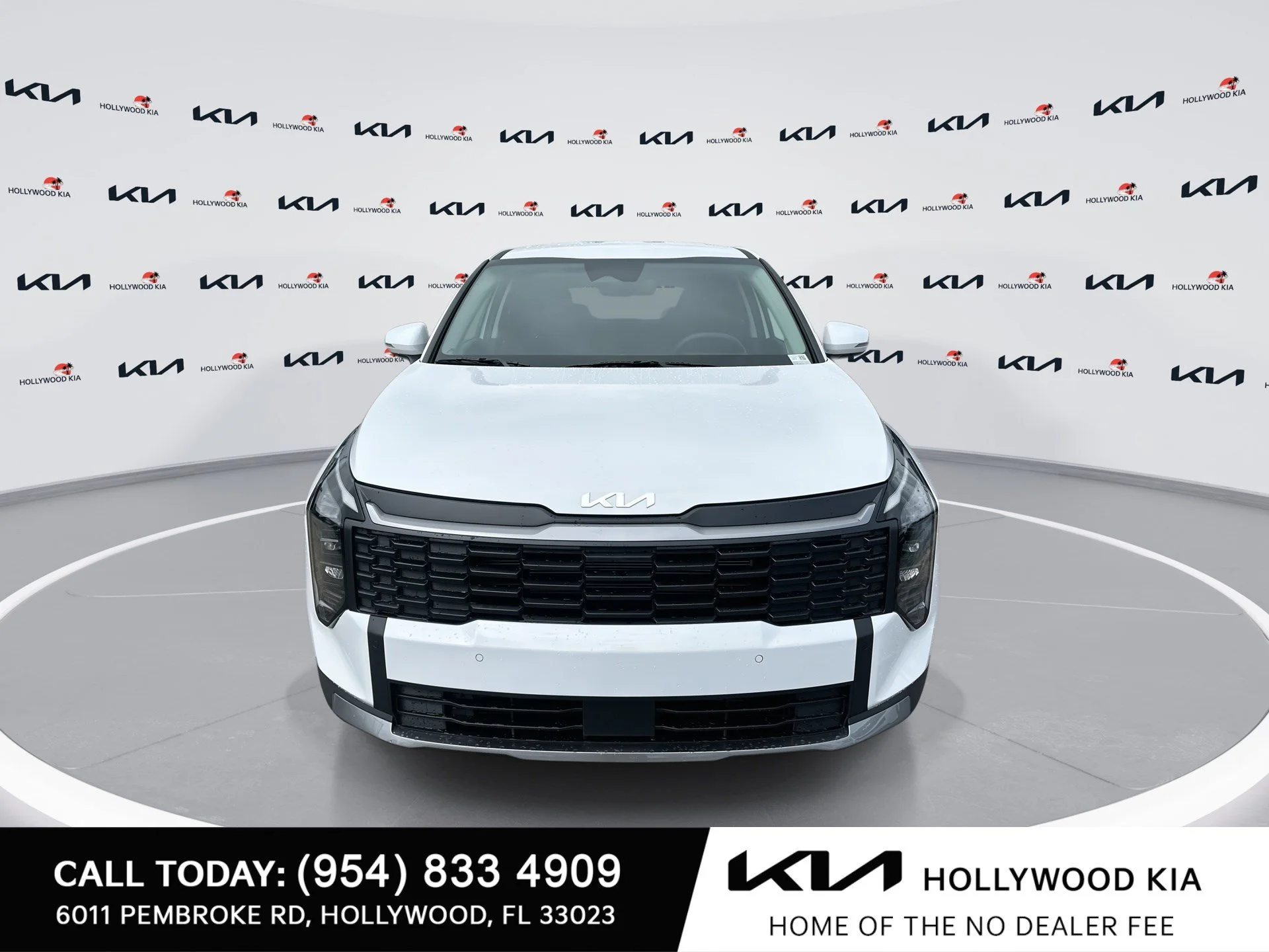 New 2026 Glacial White Pearl Kia LX image 3
