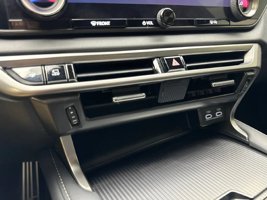 Used 2023 White Lexus 500h F SPORT Performance image 68