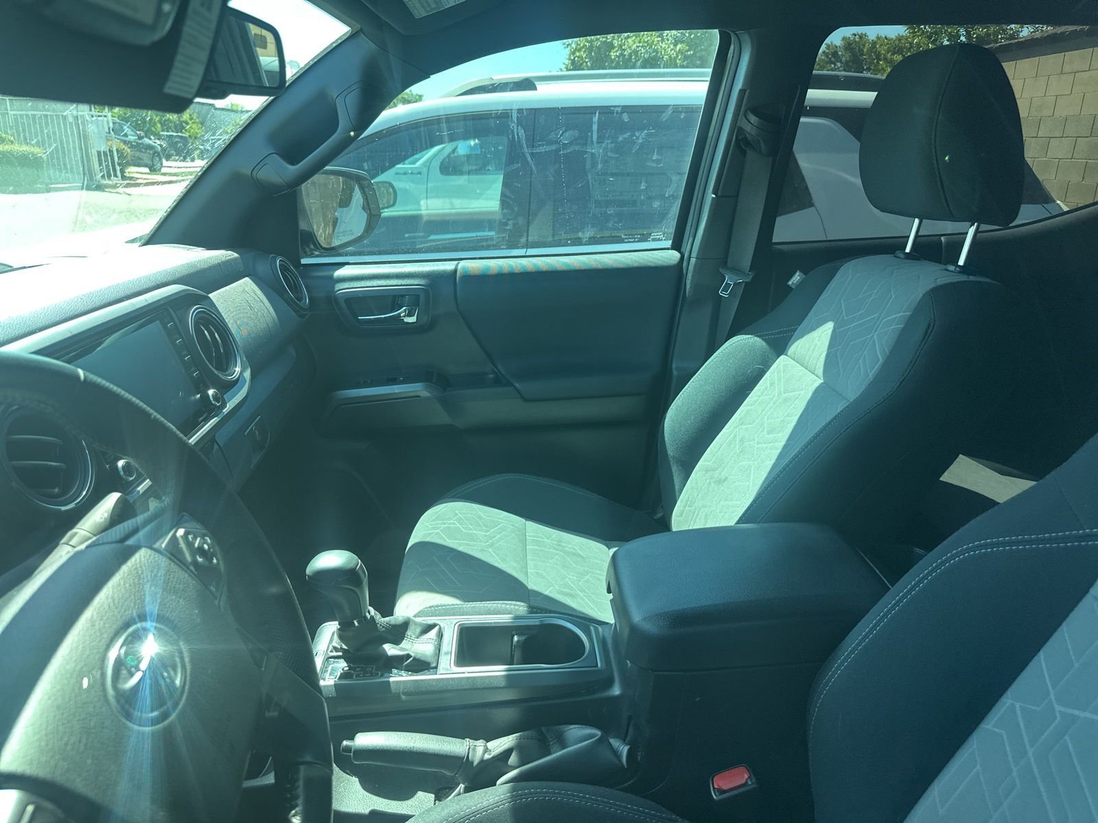 2022 Toyota Tacoma TRD Off-Road photo 4