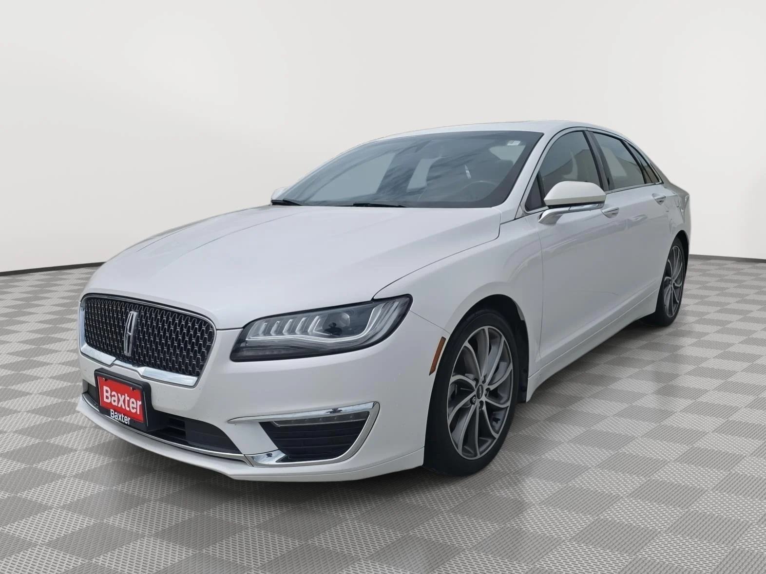 Used 2019 White Platinum Metallic Tri-Coat Lincoln Hybrid Reserve I image 11