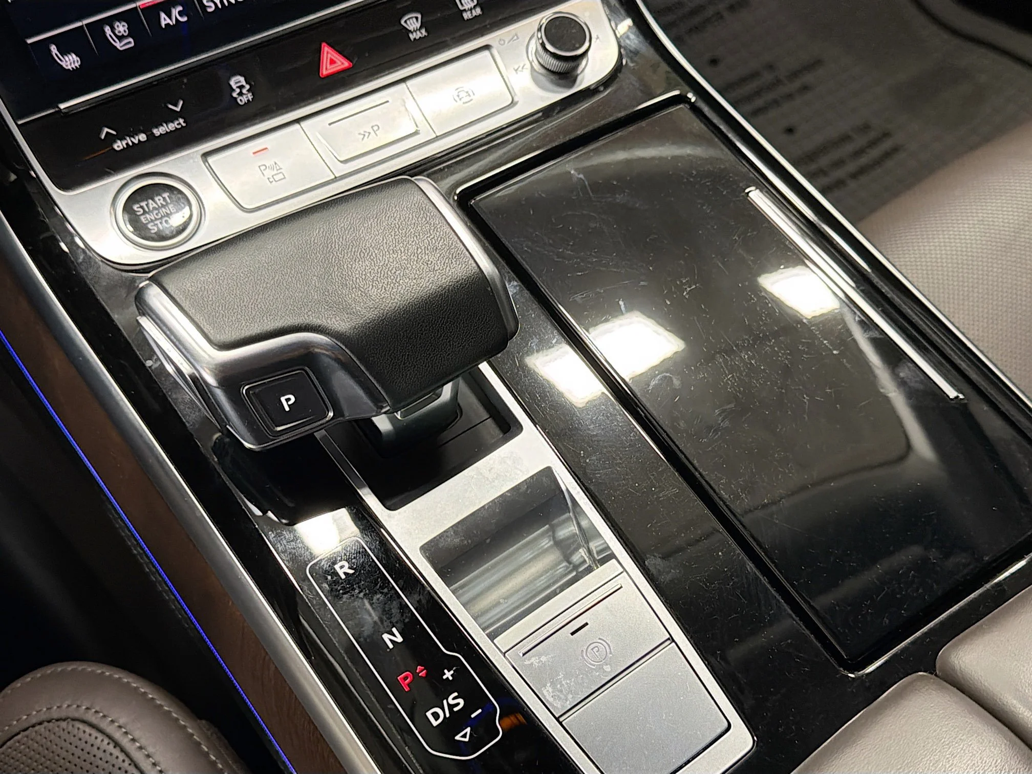 2023 Audi A8 Base - Photo 28