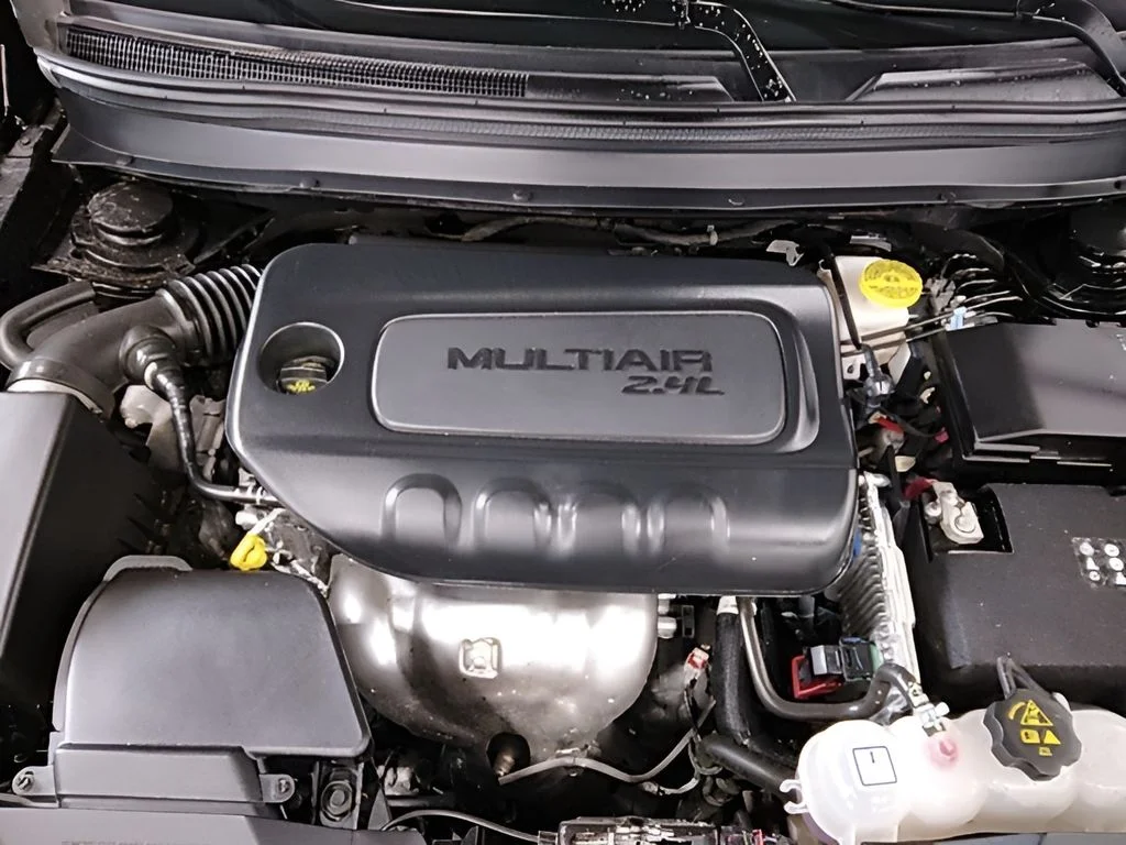 Used 2023 Black Jeep Altitude image 27