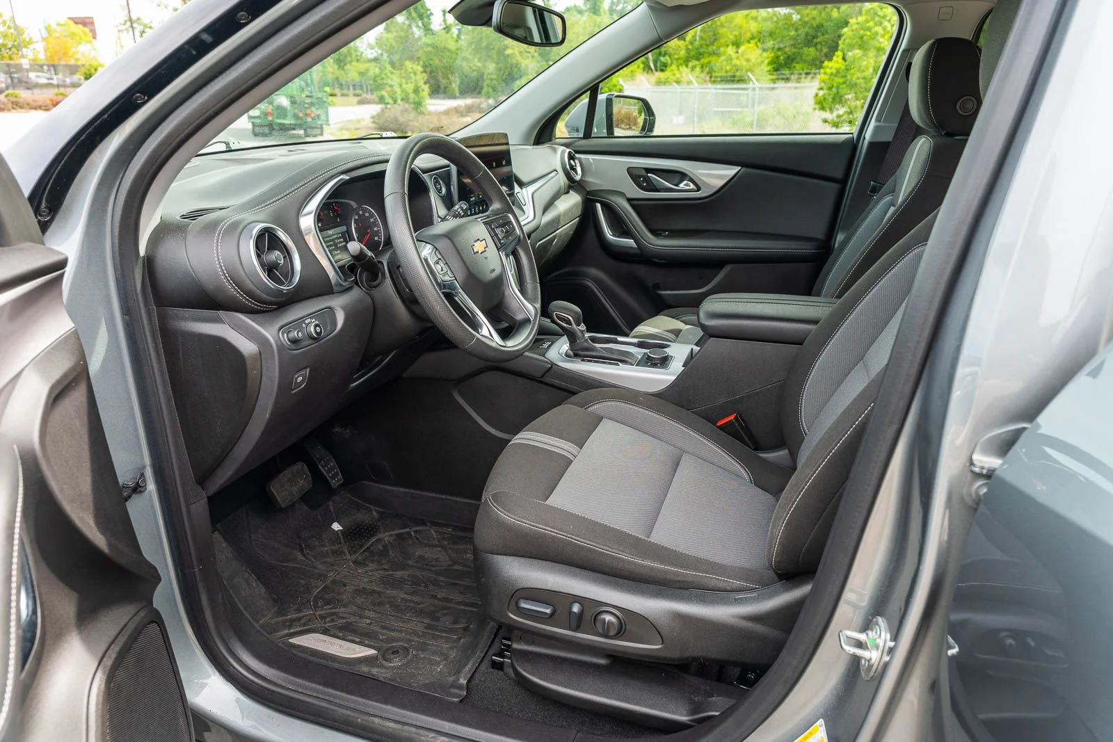 Used 2024 Gray Chevrolet LT image 16