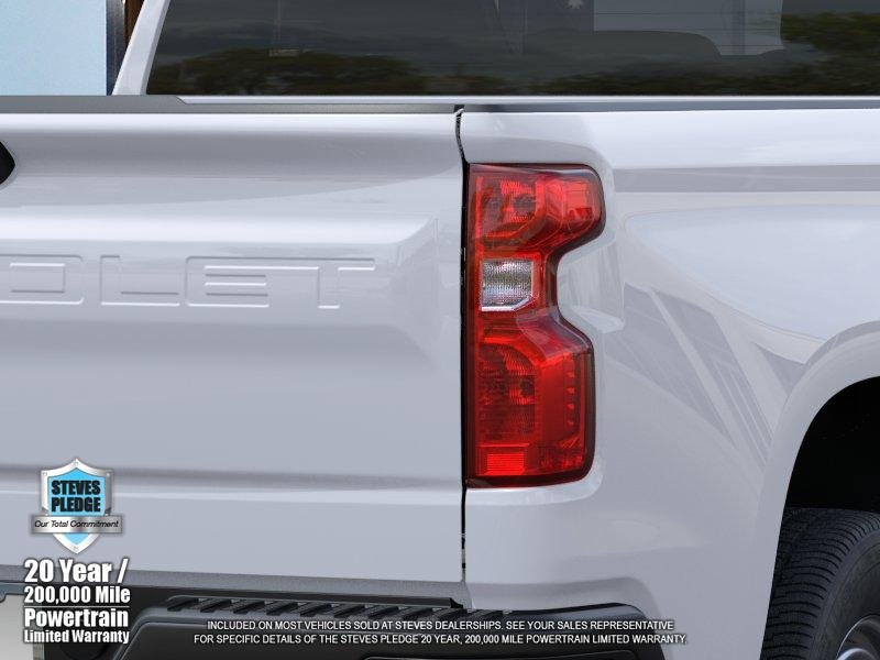New 2026 Summit White Chevrolet WT image 11