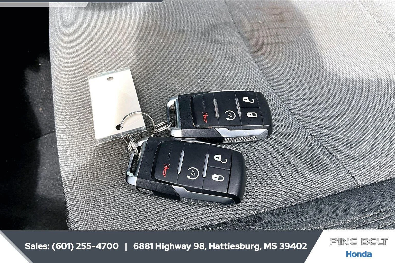 Used 2022 Billet Silver Metallic Clearcoat Ram Big Horn image 9