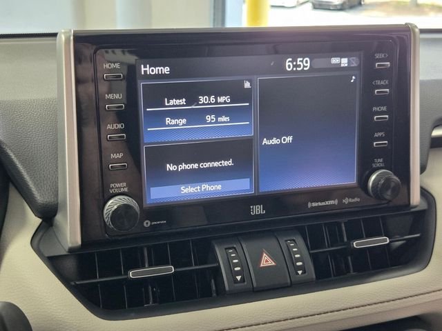 Used 2021 Silver Toyota XLE Premium image 21