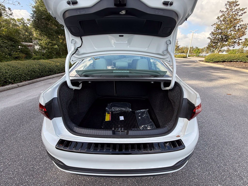 New 2026 Opal White Pearl Volkswagen 1.5T SE image 23