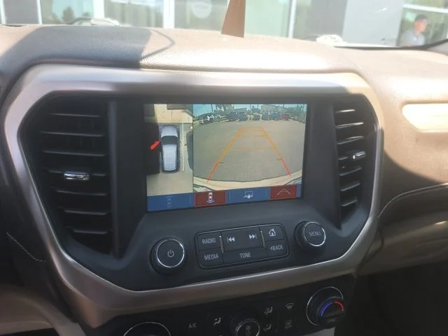 Used 2018 White GMC Denali image 16