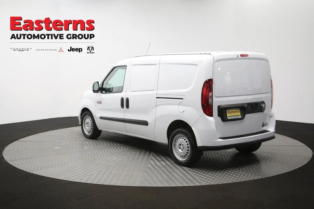 Used 2022 White Ram Base image 62