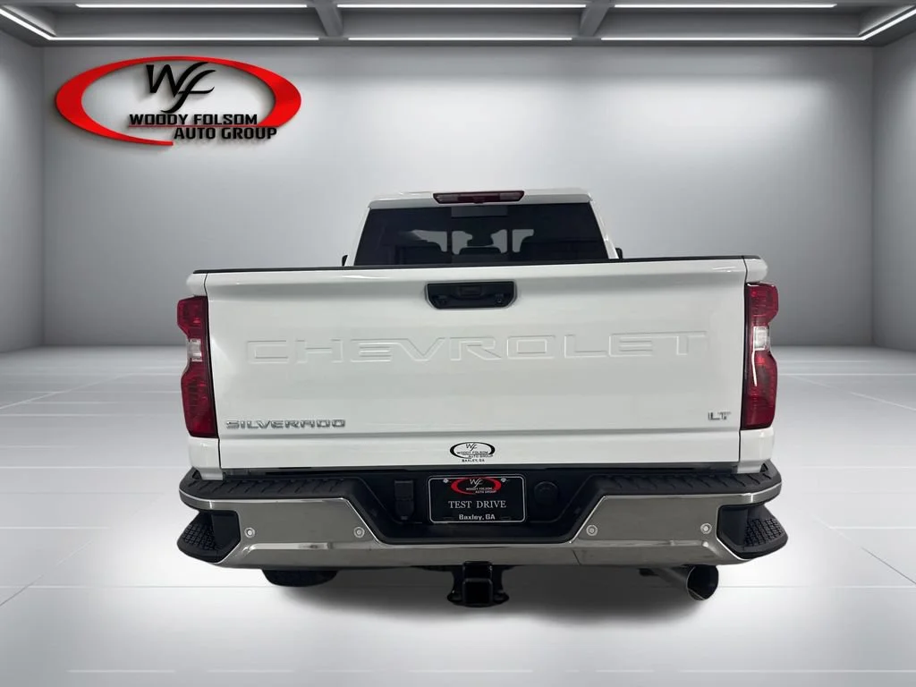 New 2026 Summit White Chevrolet LT image 7