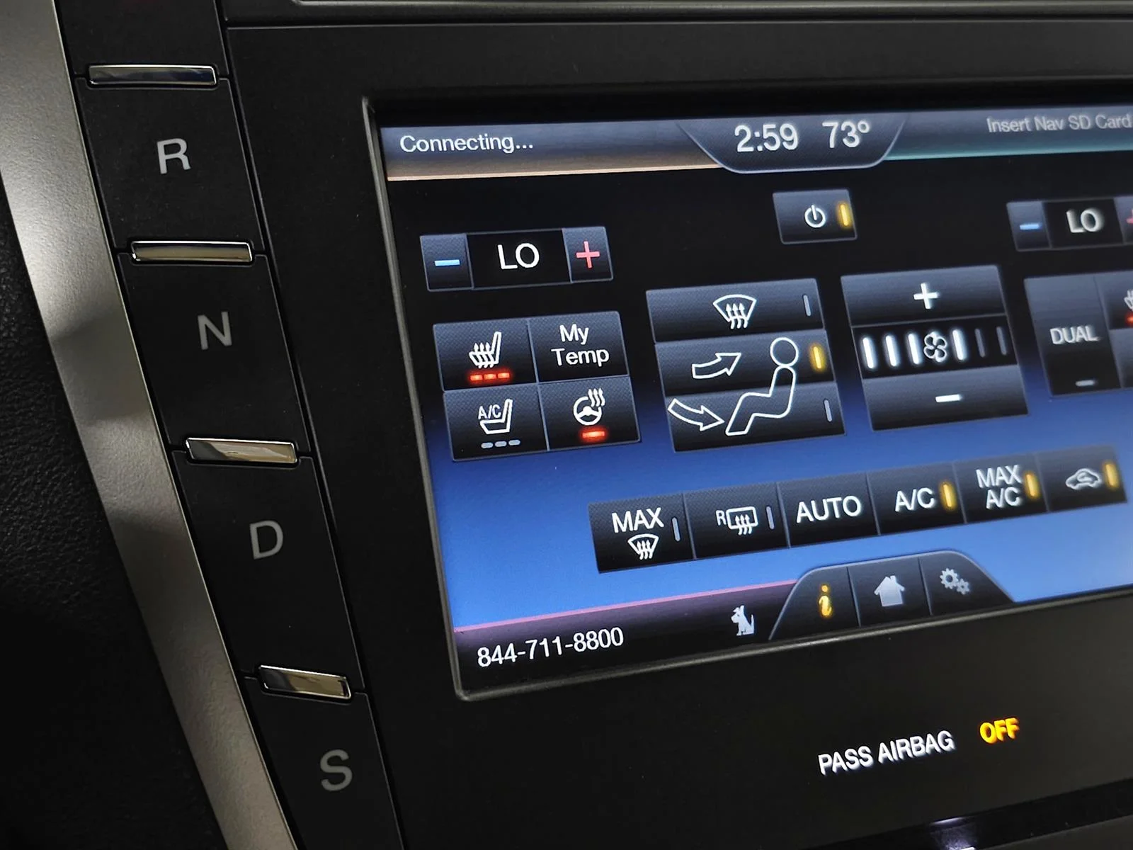 Used 2015 Red Lincoln  image 25