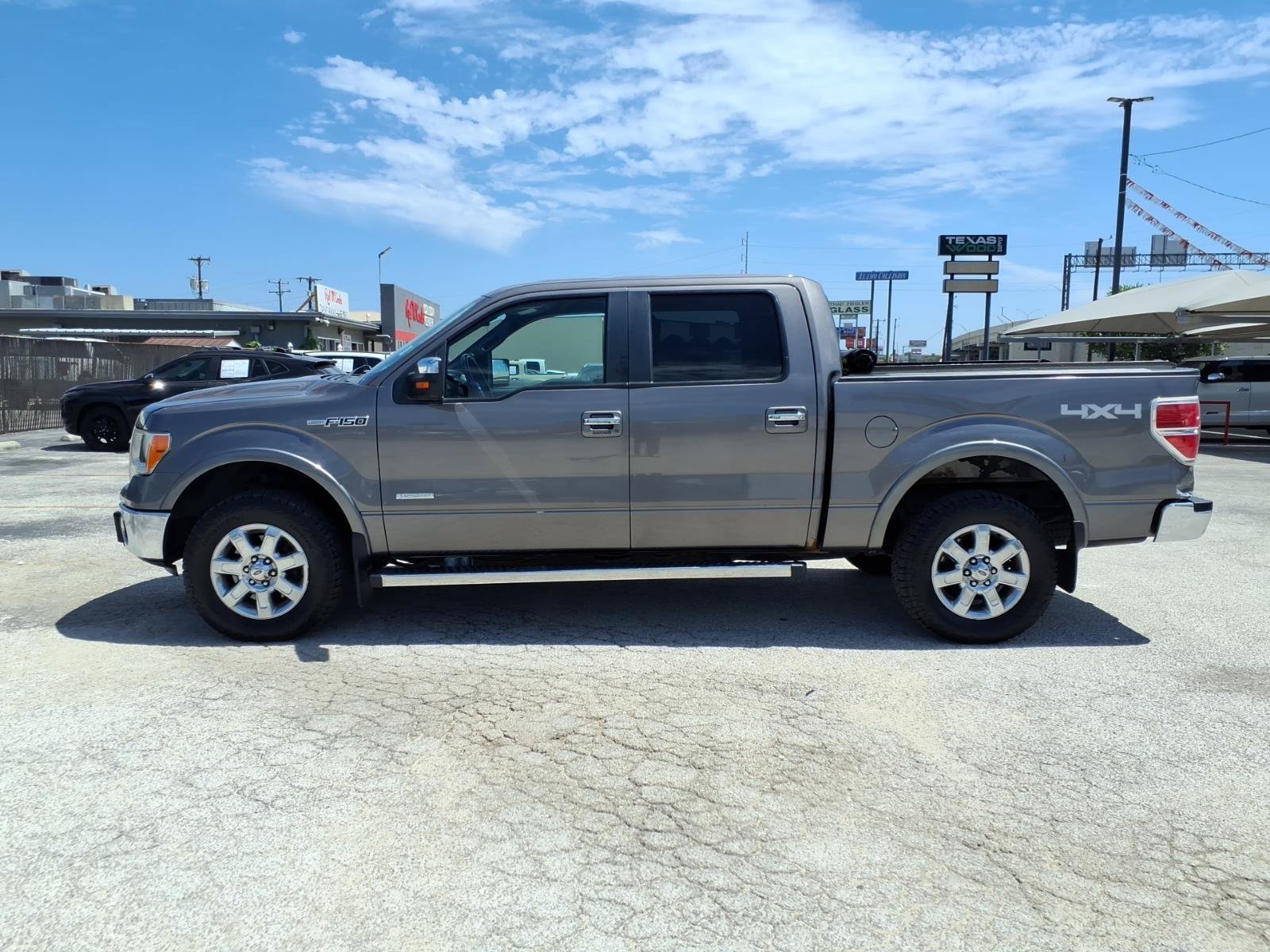 Used 2014 Gray Ford Platinum image 2