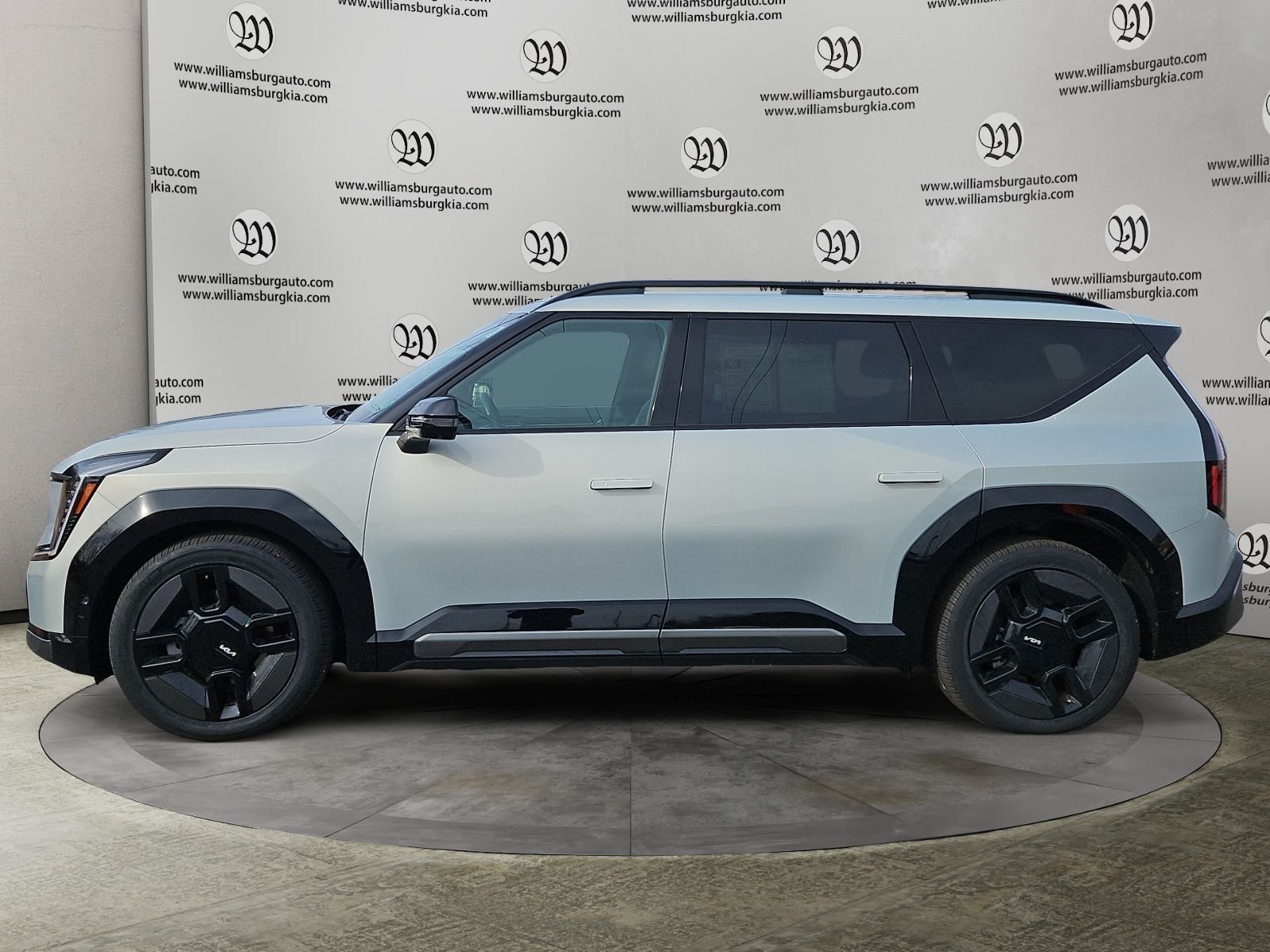 Used 2024 Kia Ev9 GT-Line with VIN KNDAEFS56R6020006 for sale in Williamsburg, VA