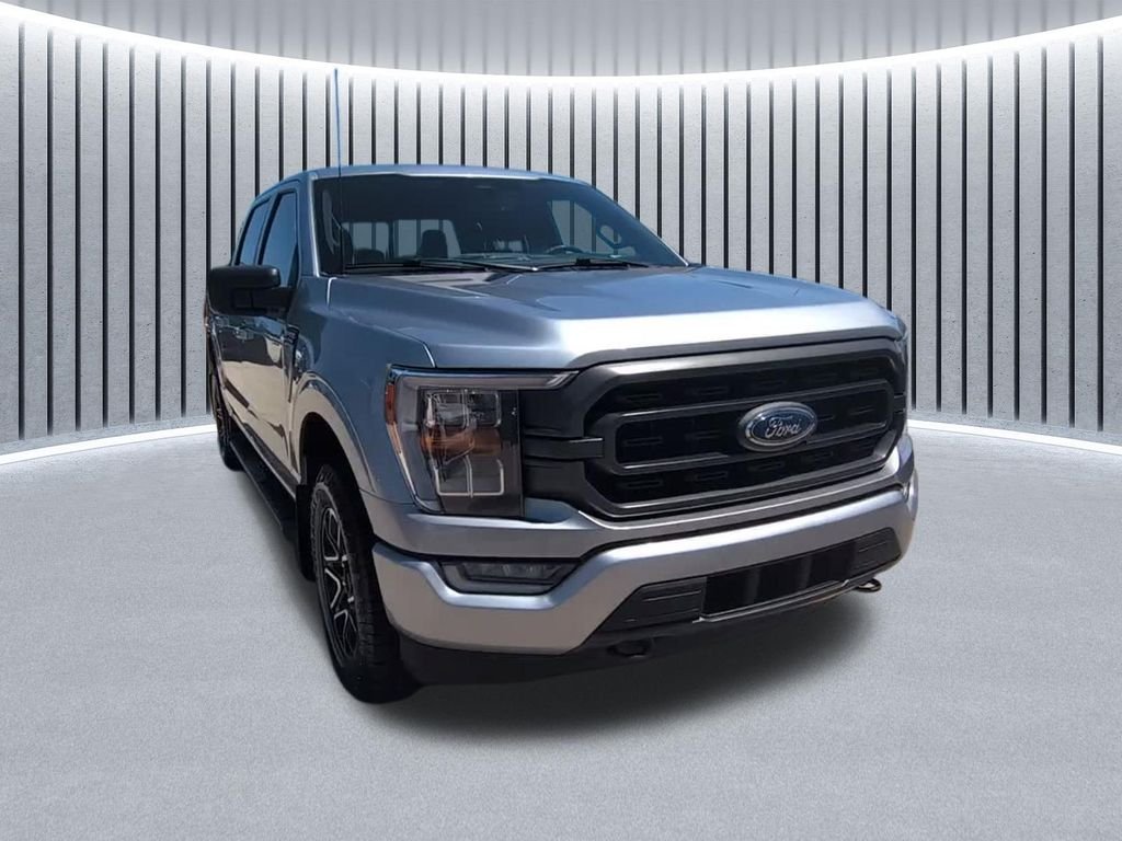 Used 2023 Silver Ford XLT image 1