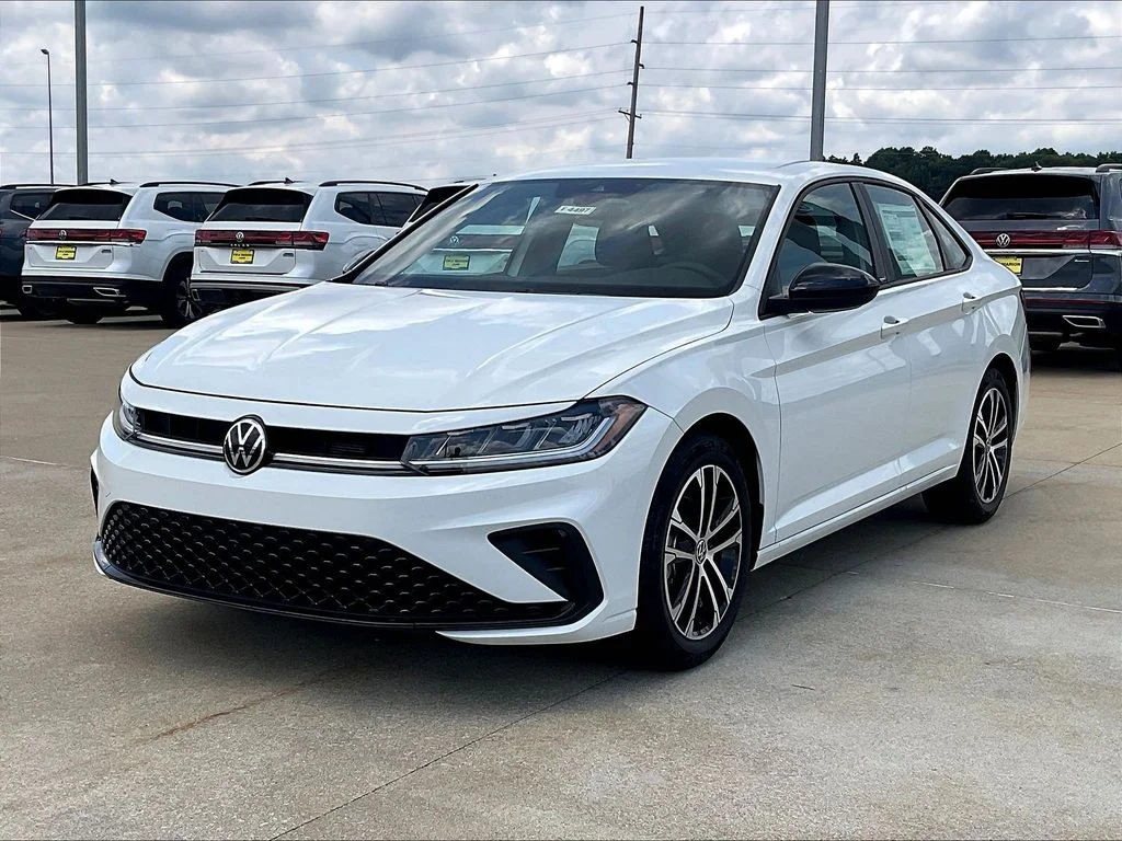 New 2026 White Volkswagen 1.5T Sport image 7
