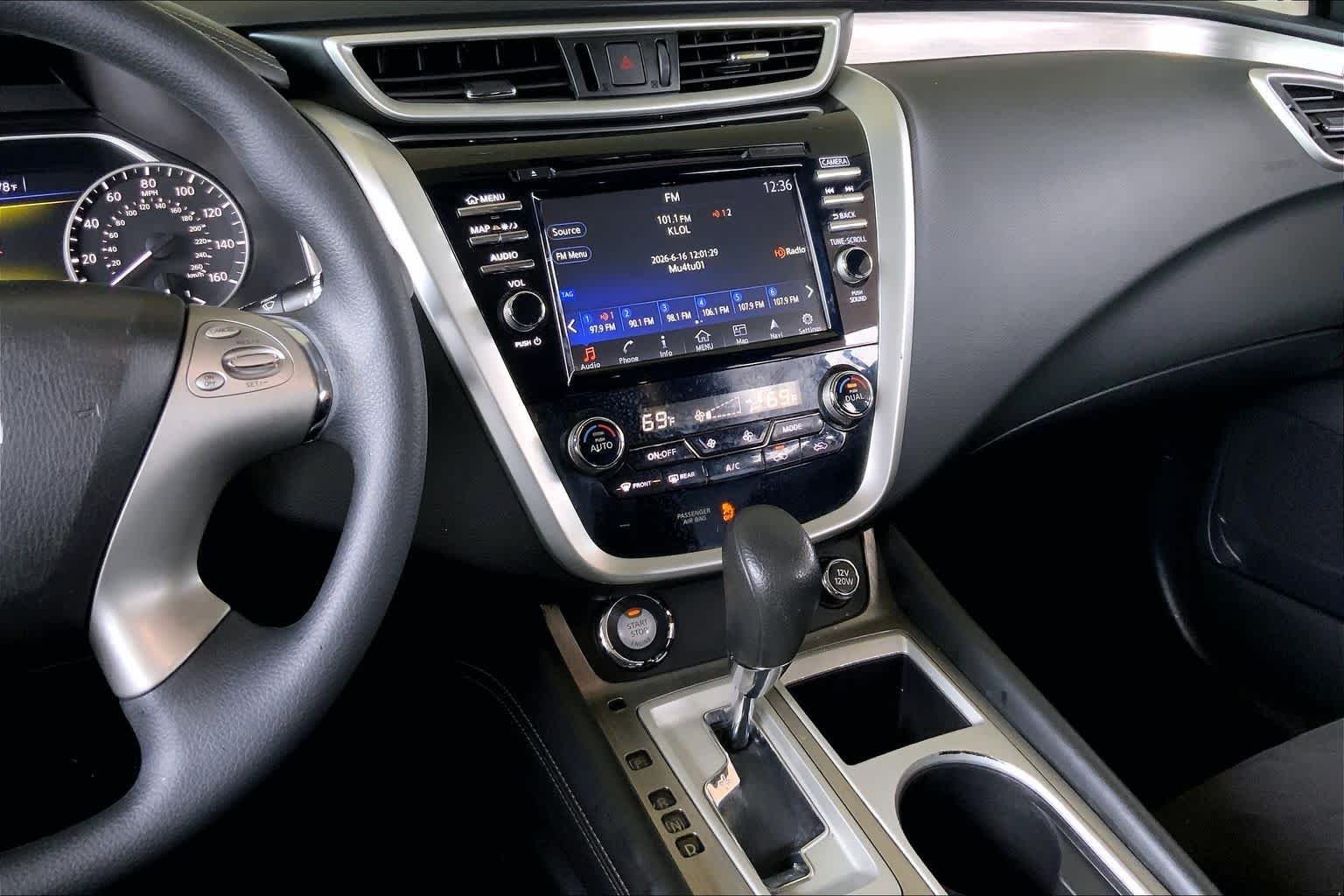 Used 2018 Magnetic Black Metallic Nissan S image 7
