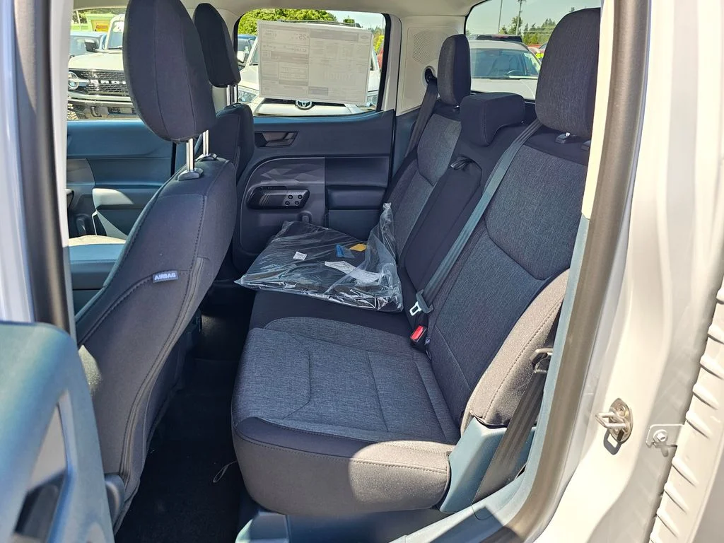 New 2025 White Ford XLT image 17