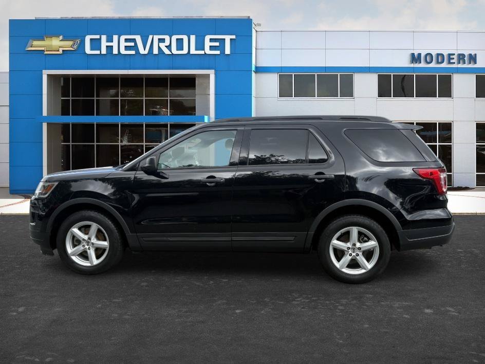 Used 2018 Shadow Black Ford Base image 2