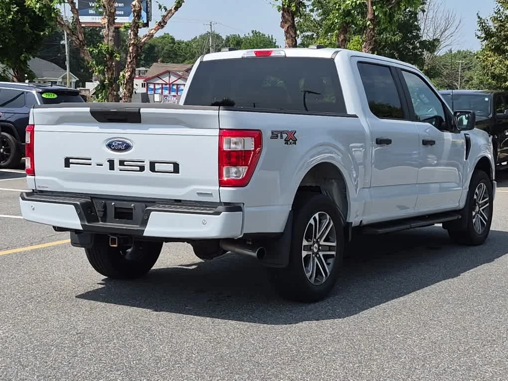 Used 2022 Space White Ford XL image 3