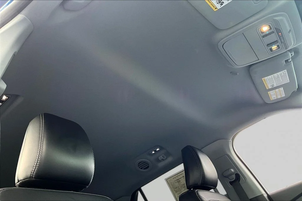 Used 2022 Blue Metallic Ford XLT image 30