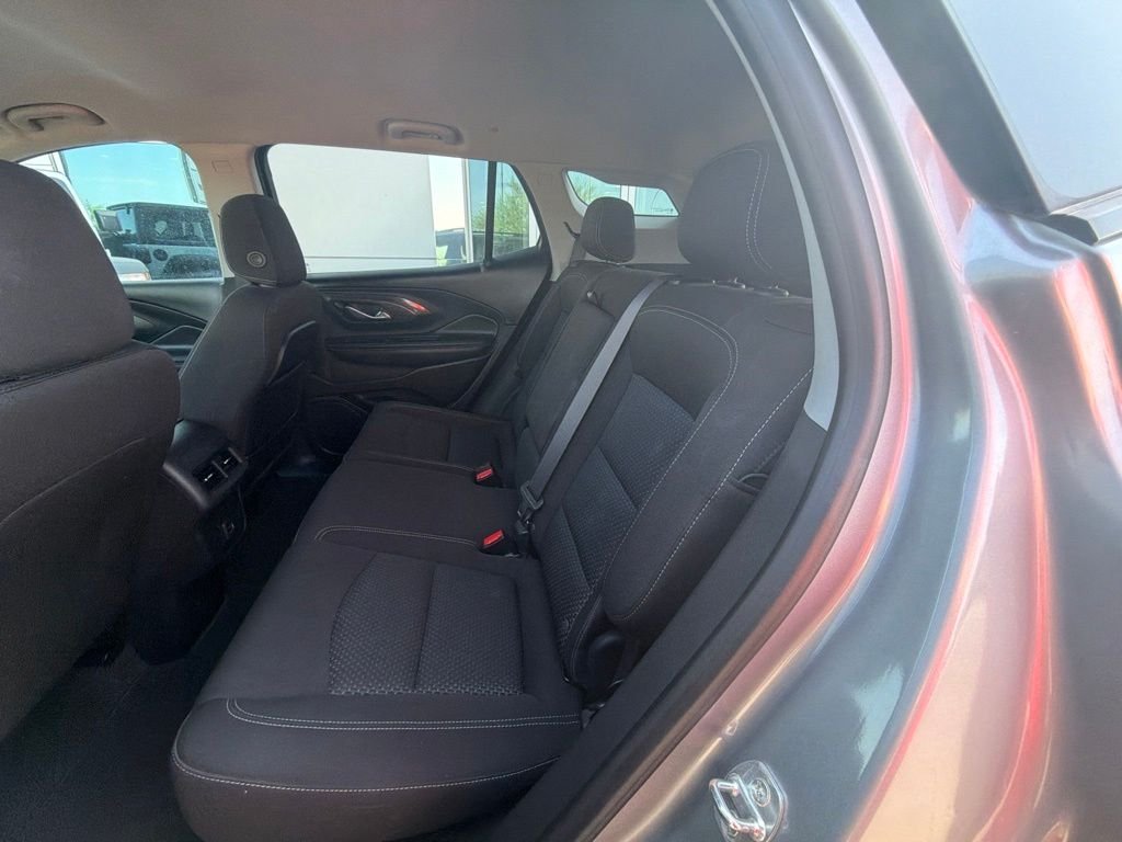 Used 2023 Silver GMC SLE image 29