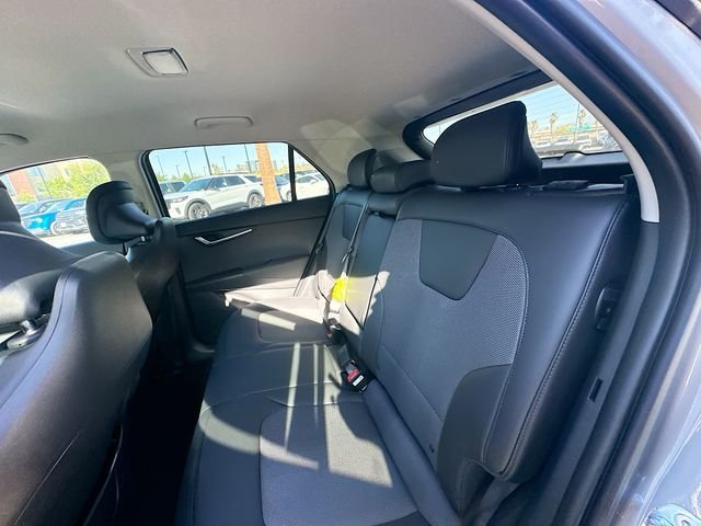 New 2026 Steel Gray Kia WIND image 24