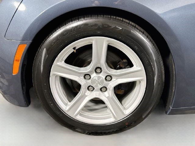 Used 2020 Shadow Gray Metallic Chevrolet 1LT image 32