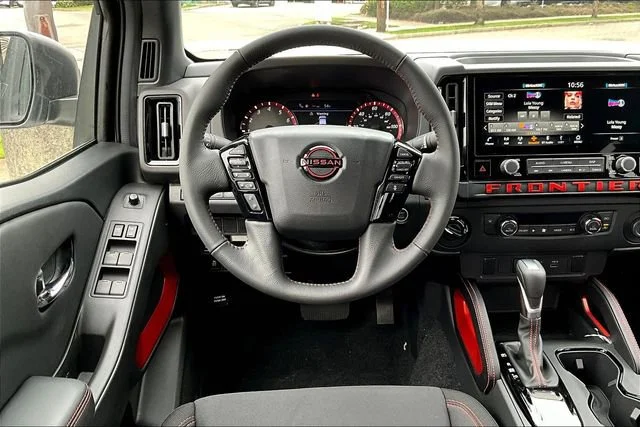 2025 Nissan Frontier PRO-4X - Photo 17