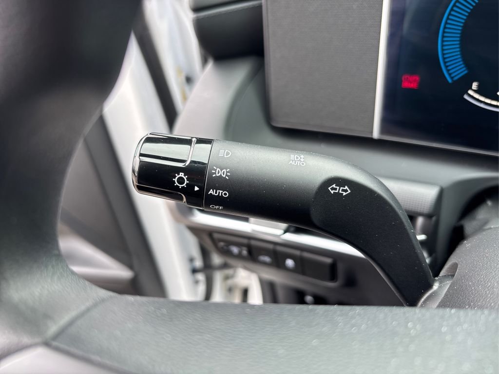 2025 Hyundai Santa Cruz SE - Photo 26