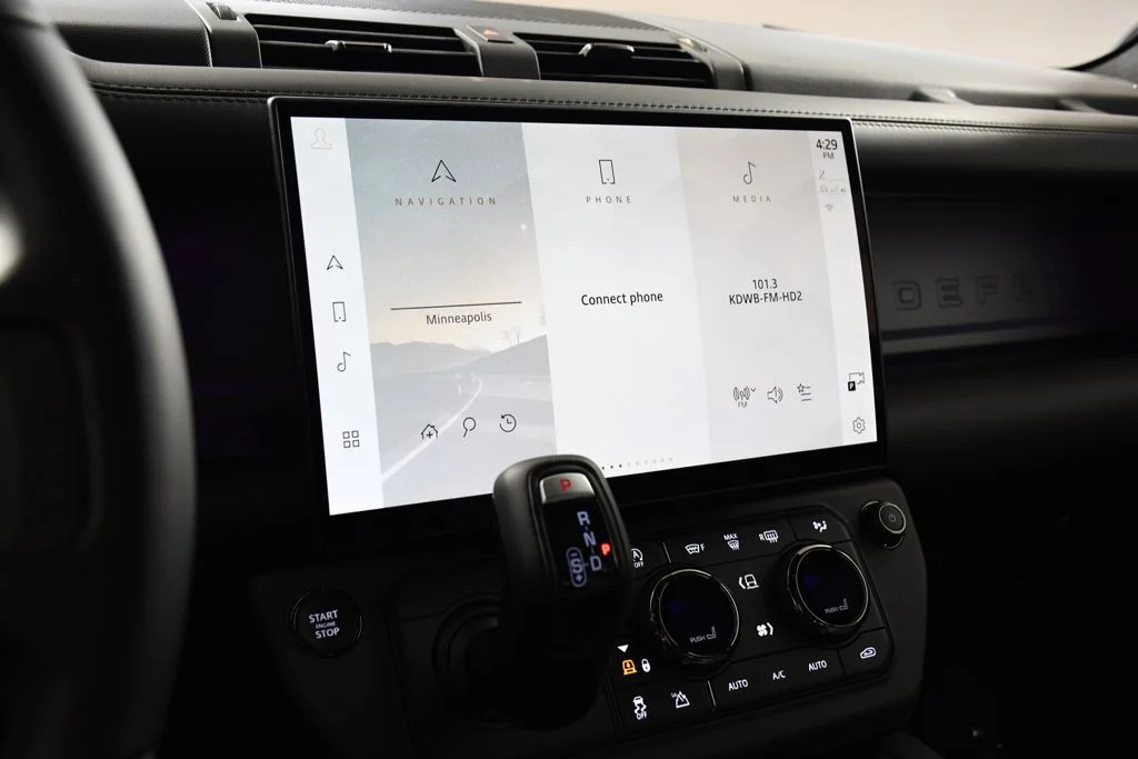 New 2026 Sargasso Blue Land Rover  image 32