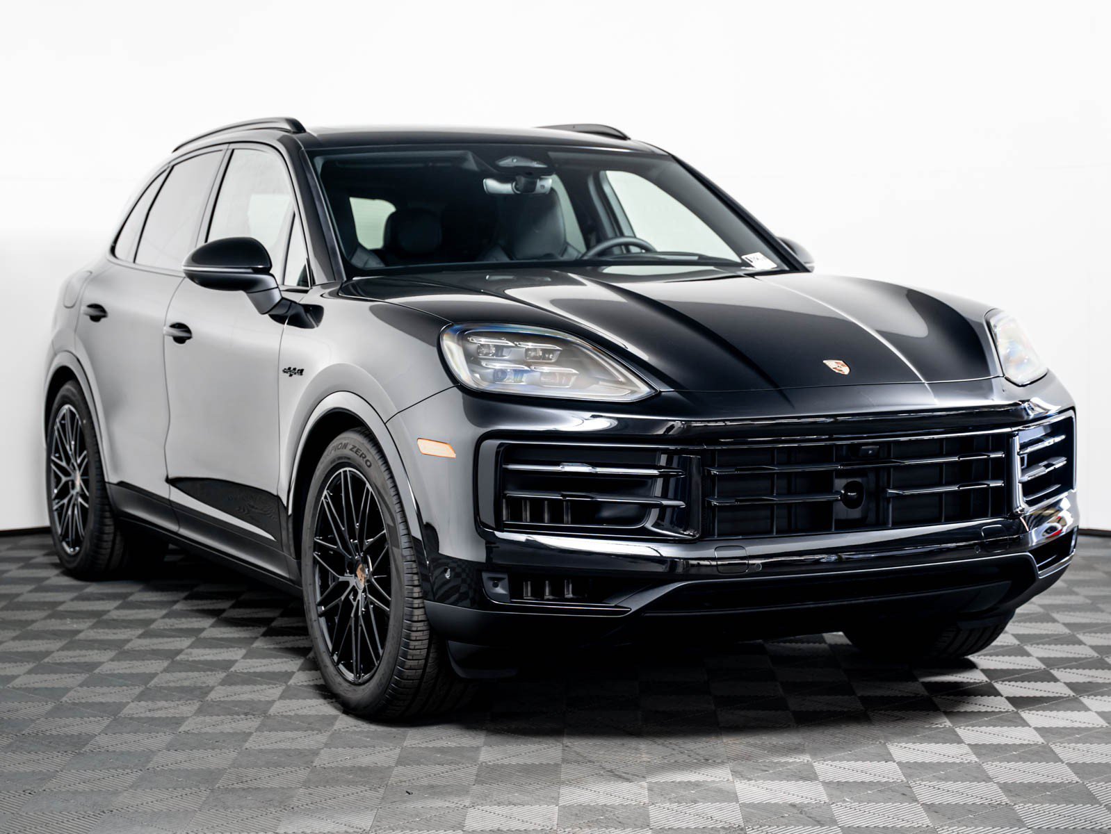 New 2026 CHROMITE BLACK Porsche E-Hybrid image 8