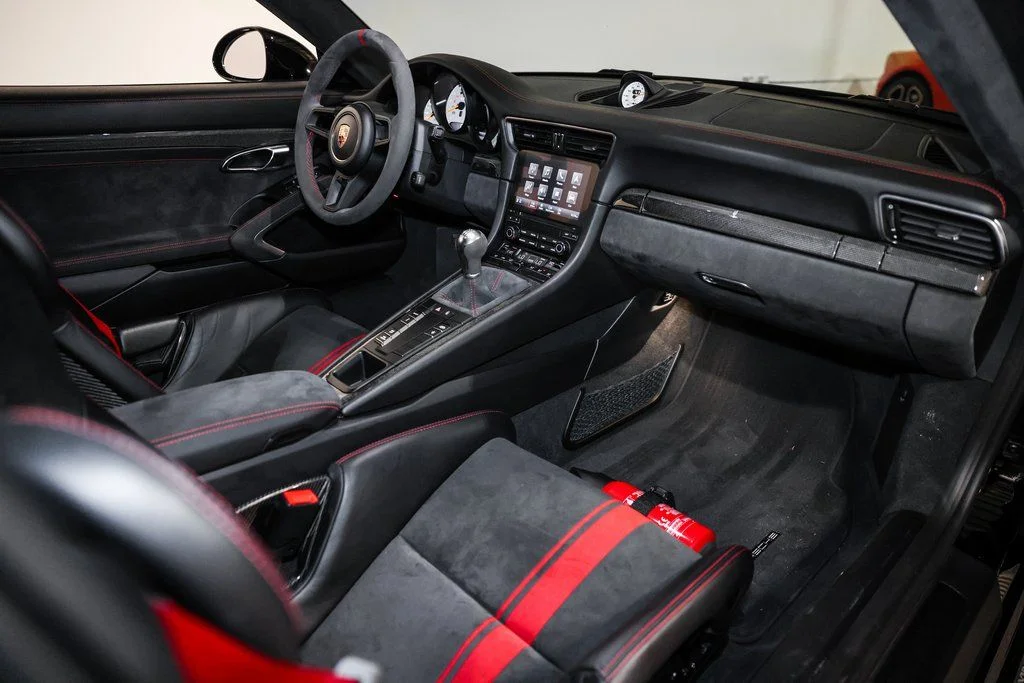 Used 2018 Black Porsche GT3 image 19