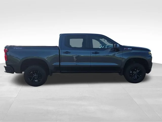 Used 2021 SHADOW GRAY METALLIC Chevrolet LT Trail Boss image 7
