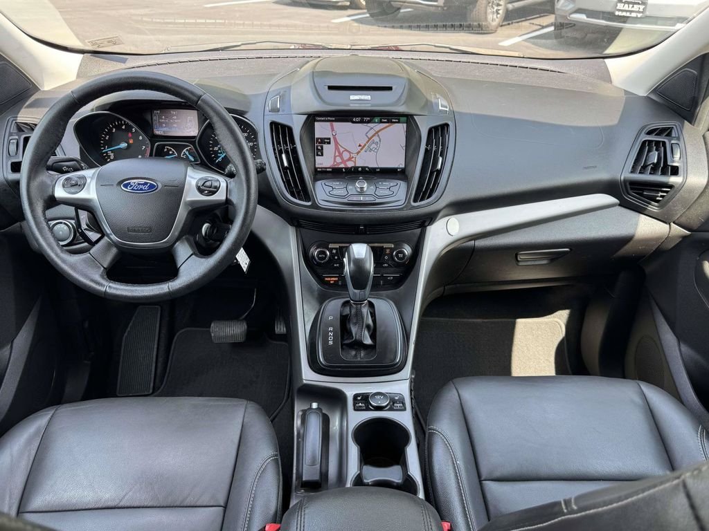 Used 2015 Red Ford SE image 3