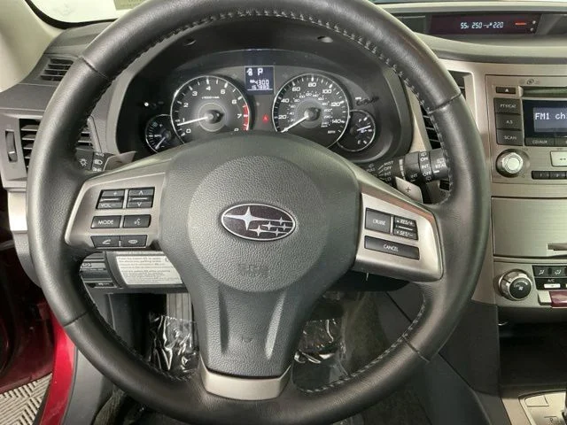 Used 2012 Red Subaru 2.5i Premium image 15
