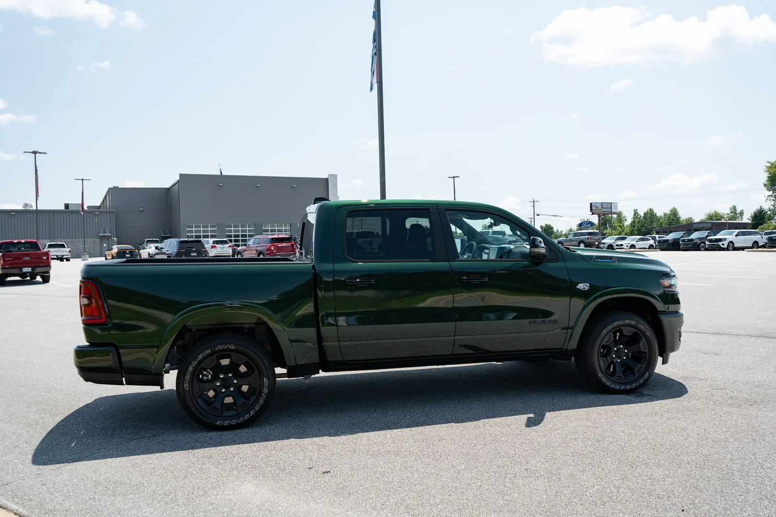 New 2026 Serrano-Green Metallic Exterior Paint RAM Big Horn/Lone Star image 10