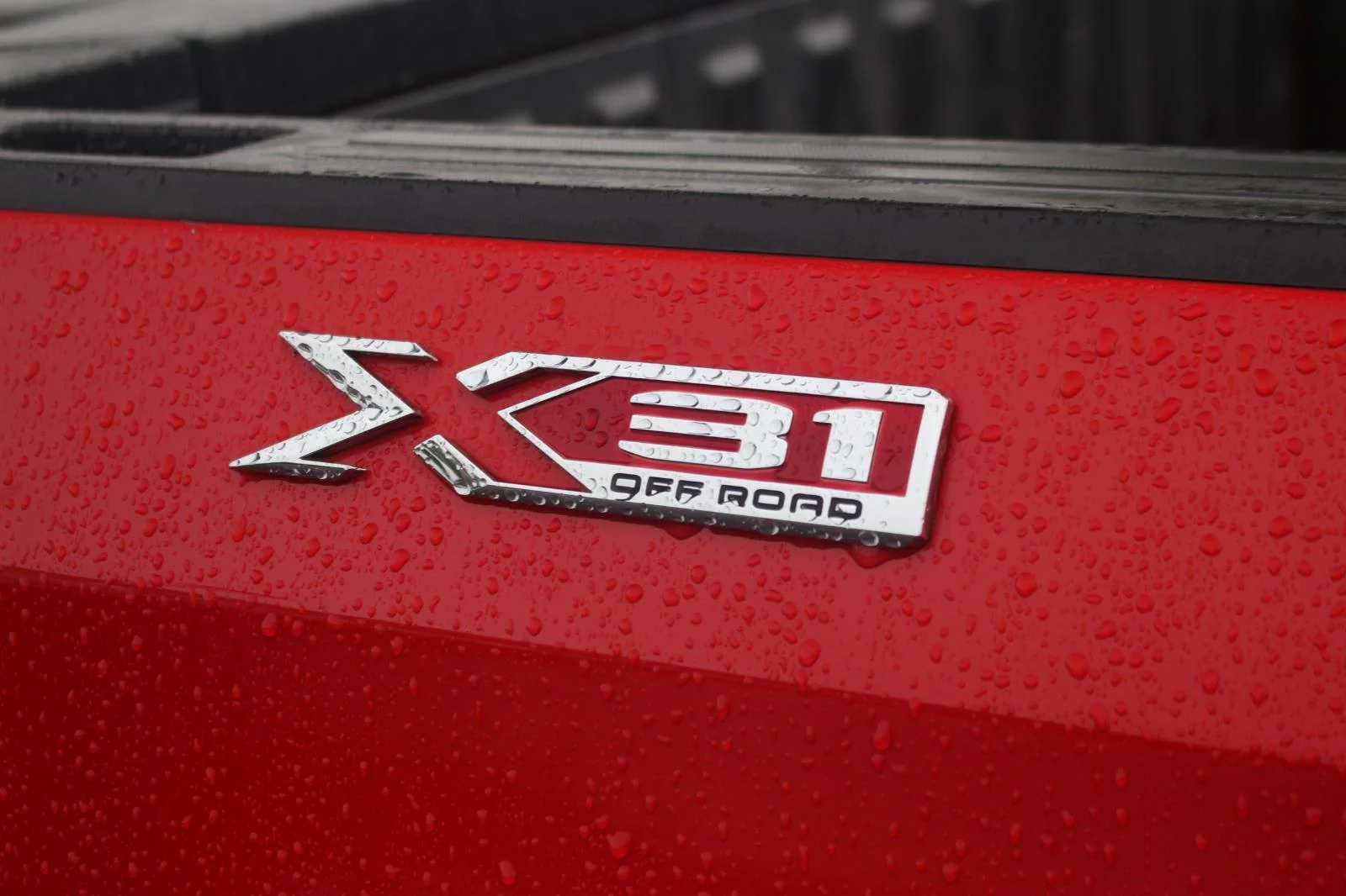 Used 2019 CARDINAL RED GMC SLT image 12