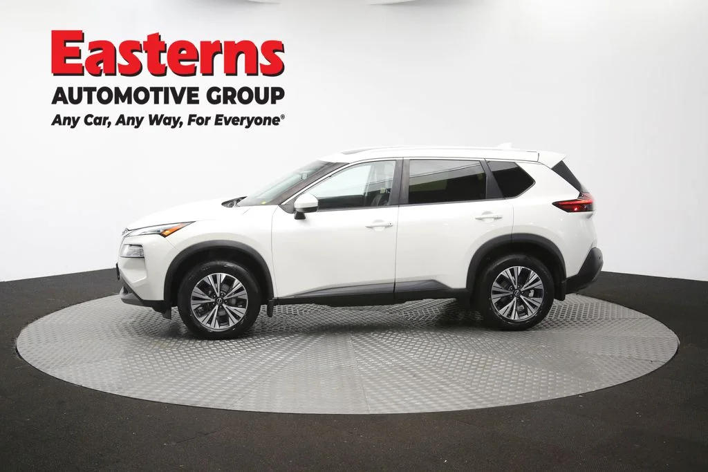 Used 2023 White Nissan SV image 62