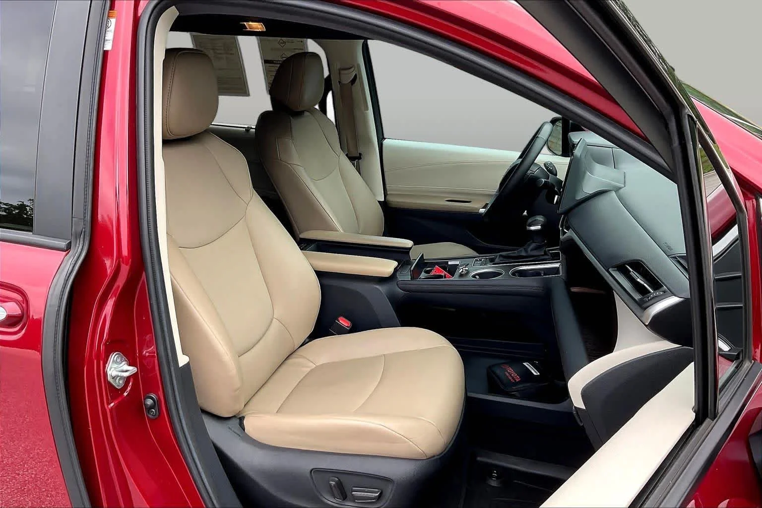 Used 2023 Ruby Flare Pearl Toyota XLE image 9