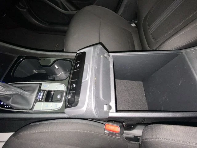 Used 2022 Gray Hyundai SEL image 20