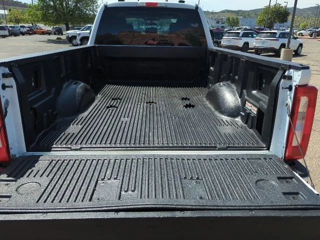 Used 2025 White Ford XLT image 22